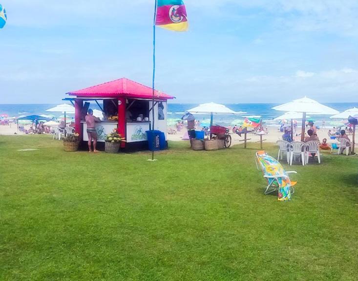 CASA completa em TORRES-RS - O MELHOR CUSTO BENEFICIO na mais bela praia Gaúcha - Cozinha - Banheiro - Ar condicionado - Smart TV 32 Android Apps Youtube - Netflix - Prime Vídeo e Wi-Fi - Estacionamento - Acomoda até 10 pessoas - Anfitriã Superhost n Villa Exterior foto