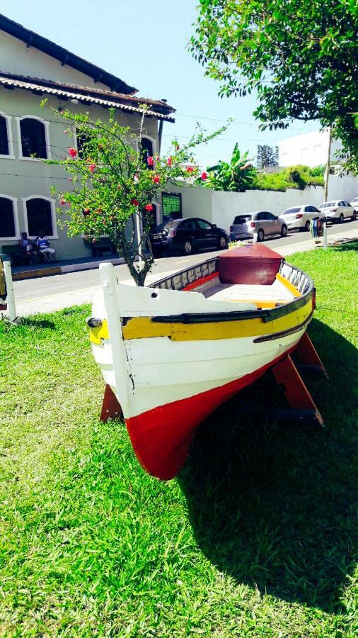 CASA completa em TORRES-RS - O MELHOR CUSTO BENEFICIO na mais bela praia Gaúcha - Cozinha - Banheiro - Ar condicionado - Smart TV 32 Android Apps Youtube - Netflix - Prime Vídeo e Wi-Fi - Estacionamento - Acomoda até 10 pessoas - Anfitriã Superhost n Villa Exterior foto